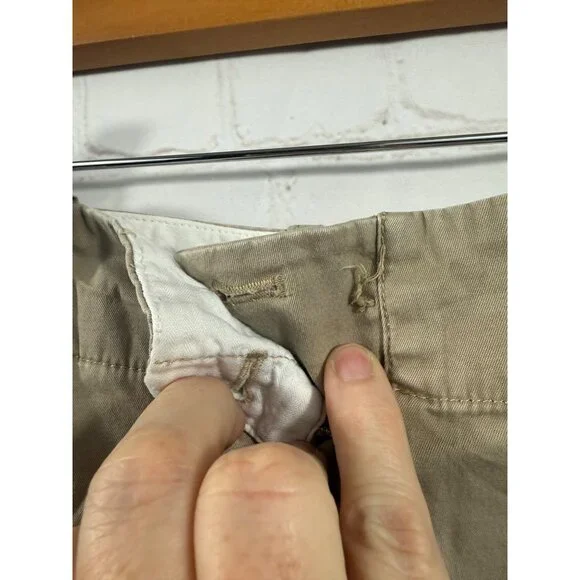 Talbot Shorts Womens Size 10 Khaki Casual Preppy Uniform Zip (READ) - Picture 7 of 8